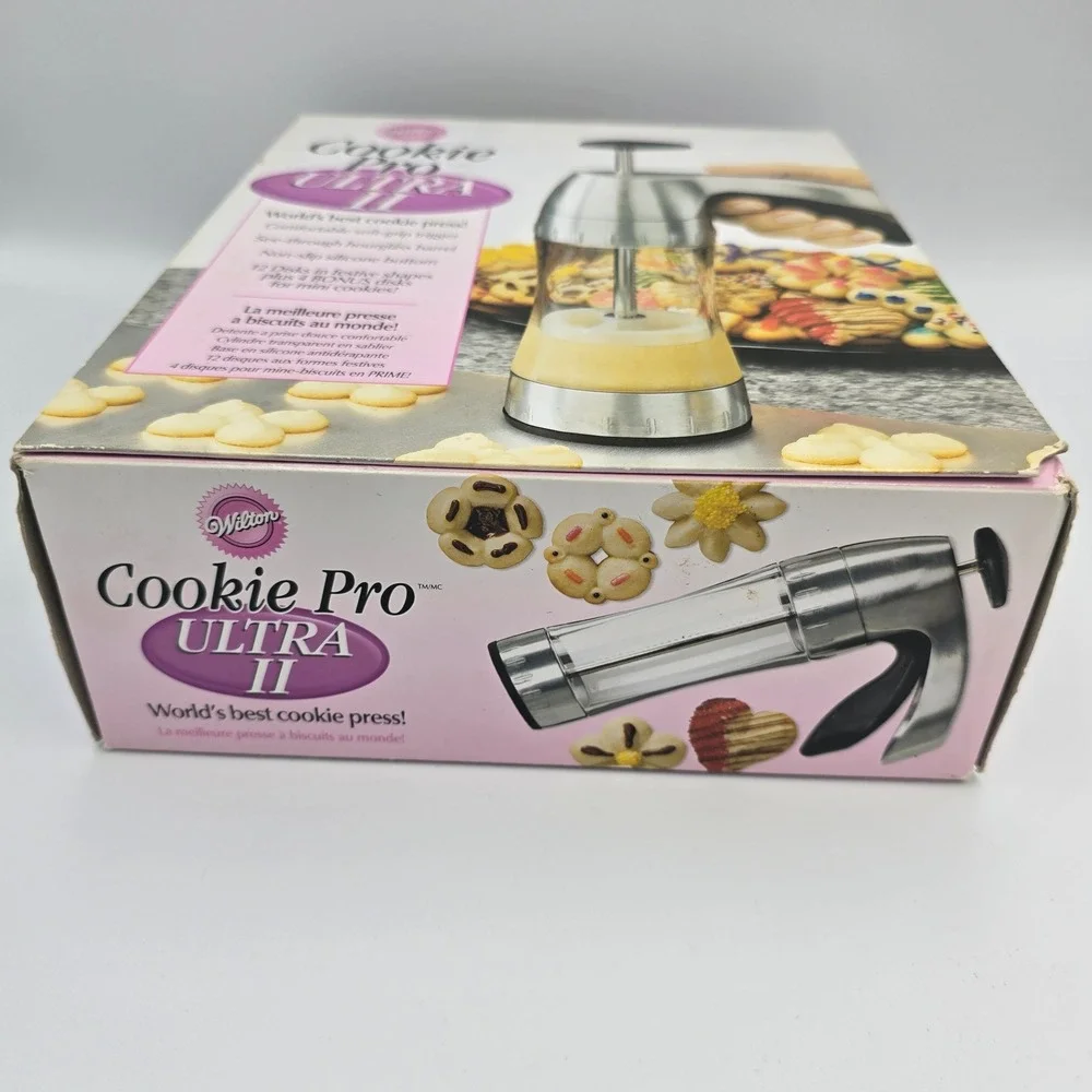 Wilton Cookie Pro Ultra II Cookie Press 16 Disks Spritz Maker 2104-4018 Silver